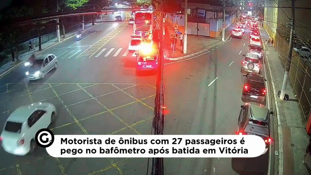 Motorista de ônibus com 27 passageiros é pego no bafômetro após batida em Vitória