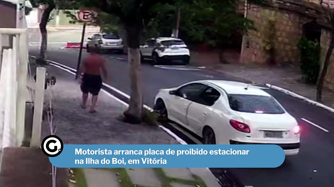 Motorista arranca placa de proibido estacionar na Ilha do Boi, em Vitória