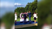 G7, tutta la playlist di Macron per i leader: da Tom Petty a Felicità