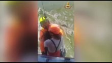 Il salvataggio di due escursionisti bloccati a 1.700 metri sul Monte Grona