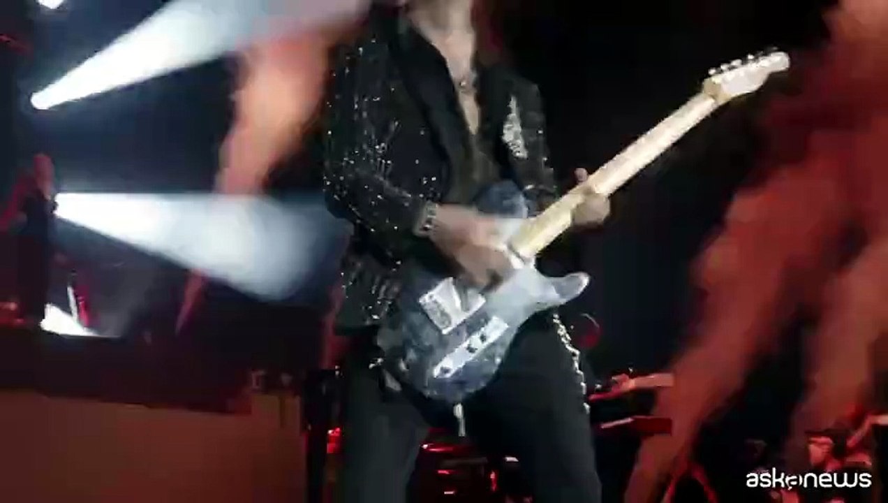 Achille Lauro chiude in grande a San Siro: musica e sfilata Erotica