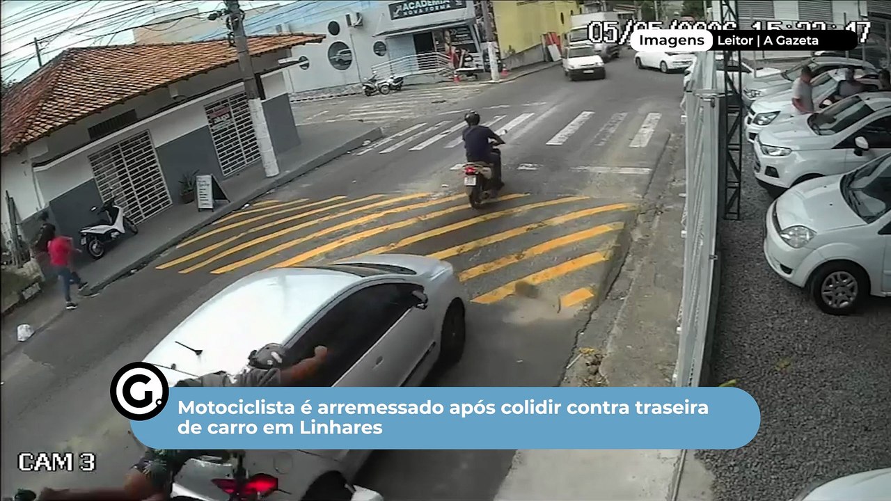 Motociclista é arremessado após colidir contra traseira de carro em Linhares