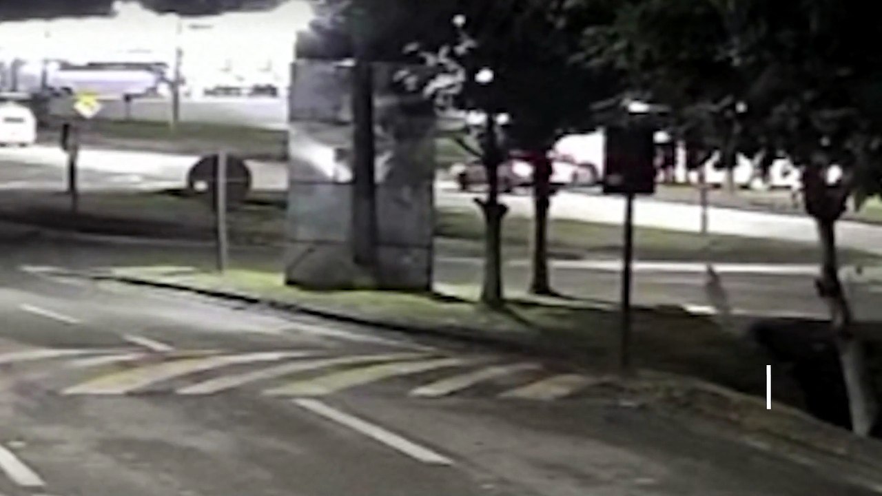 Motociclista é socorrido em estado grave após acidente com carro na BR 101 em João Neiva
