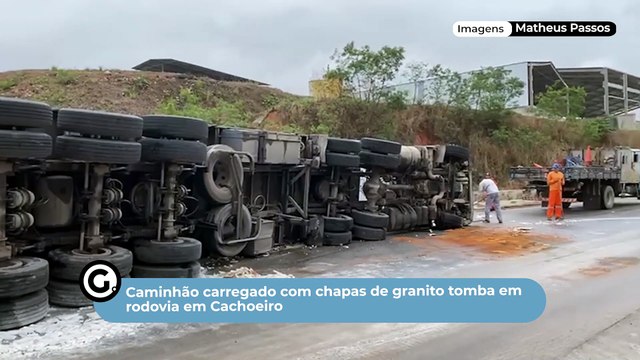 Caminhão carregado com chapas de granito tomba em rodovia em Cachoeiro