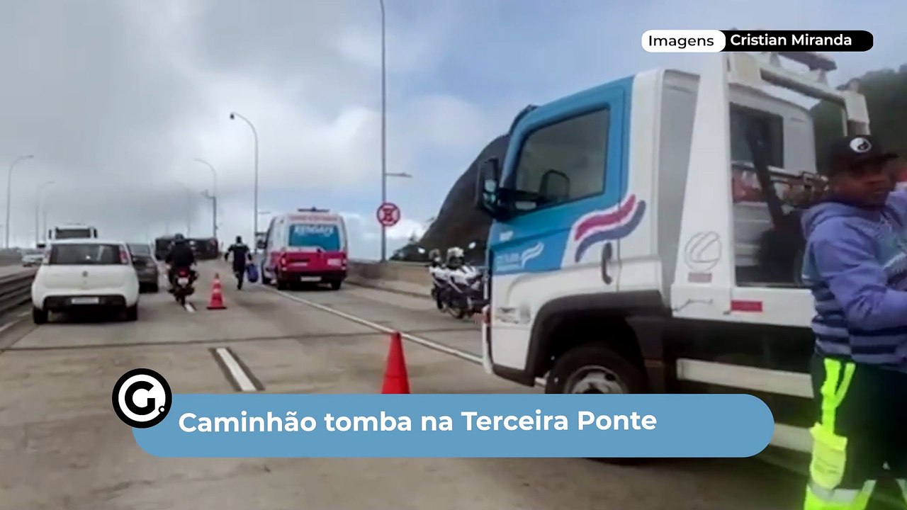 Caminhão tomba na Terceira Ponte
