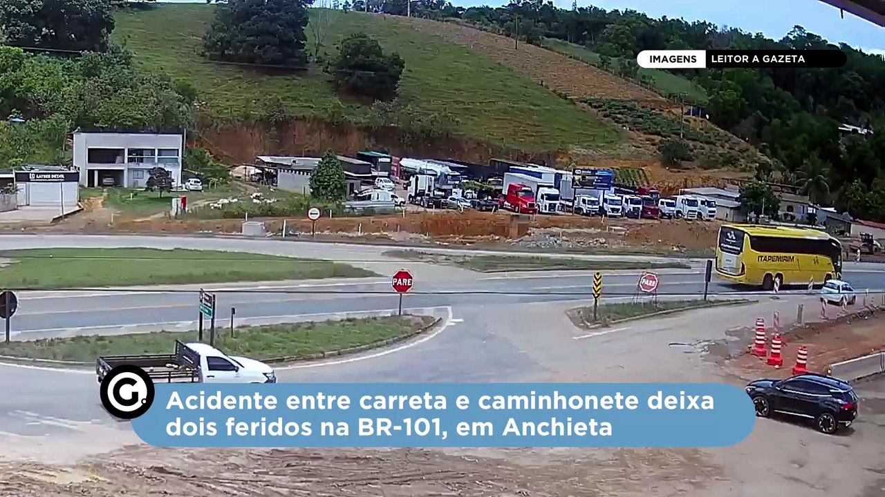Acidente entre carreta e caminhonete deixa dois feridos na BR-101, em Anchieta