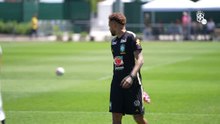 Neymar back on the grass as recovery steps up