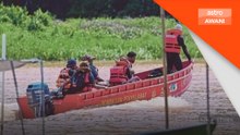 Lelaki tercampak selepas bot rempuh bongkah kayu