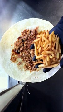 How To Make a French Tacos Meat with Gruyère cheese sauce & fries #BR3 #Tacos #Foodie #Foodlover #Food (4)