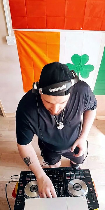 Dj daddy uk live 04