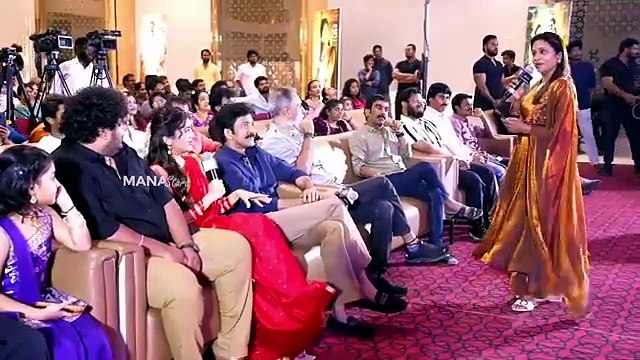 Suma Fun Interaction With Vadde Naveen & Rashi Singh @ Transfer Trimurthulu Movie Pre-Release Event