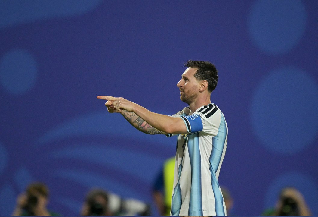 Messi explains tears after 'difficult' days
