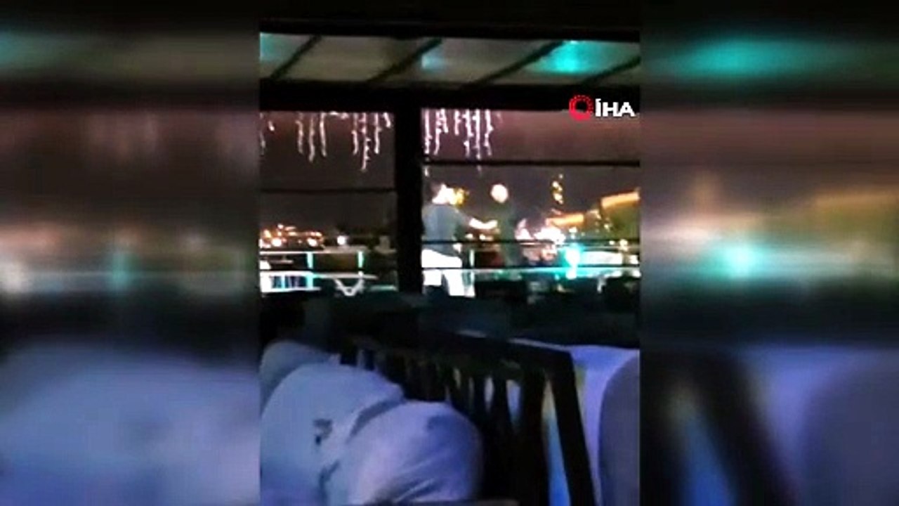 İzmit'in göbeğinde bıçaklı kavga! 1 yaralı
