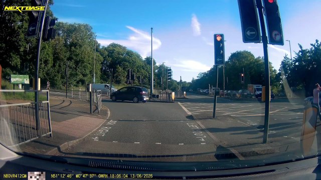 Dashcam Captures Red-Light Motorcyclists in Farnham