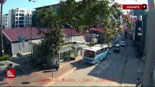 Osmaniye'de çınar ağacı, halk otobüsünün üzerine düştü
