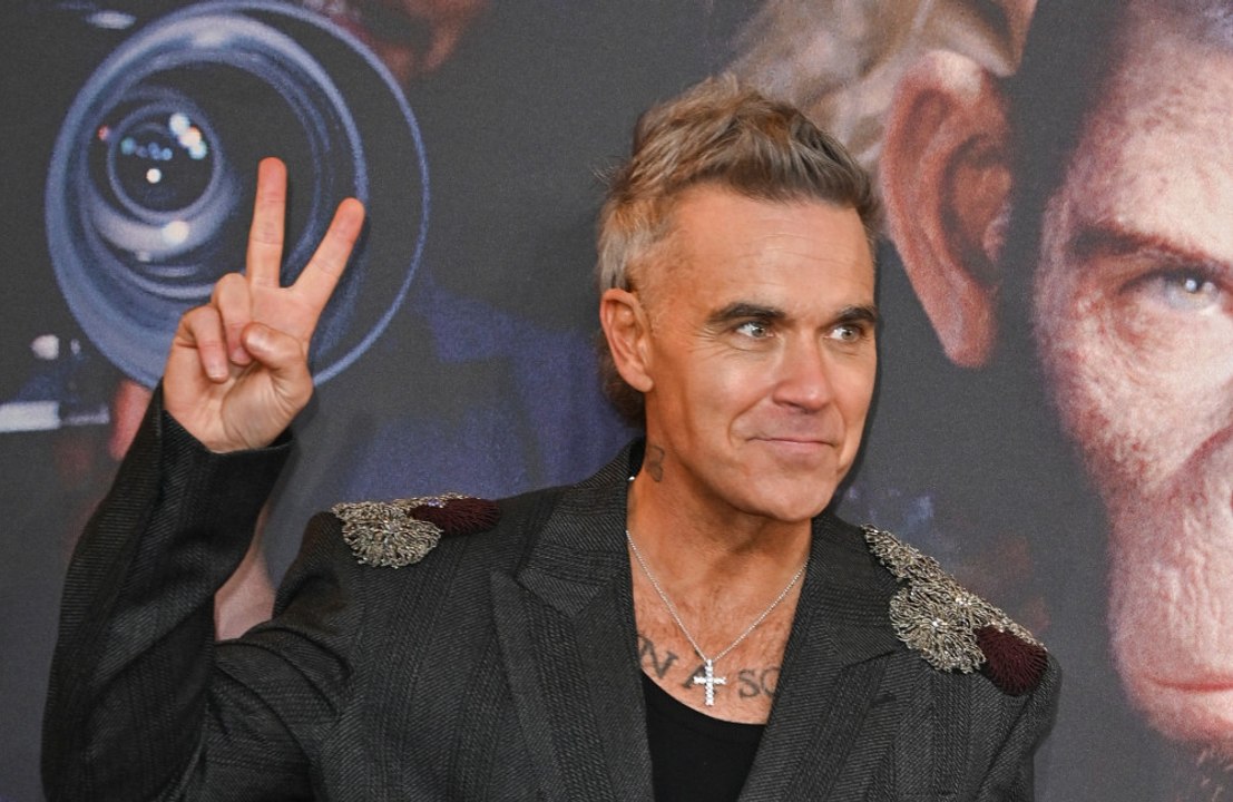 Robbie Williams unterschreibt bei Management-Team einer ikonischen 90er-Band