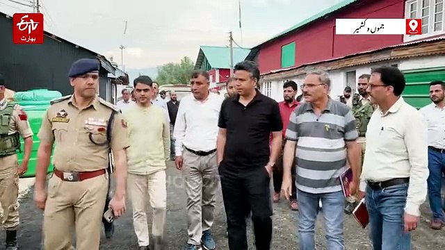 امرناتھ یاترا 2026: ڈی سی اننت ناگ نے ٹرانزٹ کیمپوں کا دورہ کیا اور انتظامات کا جائزہ لیا