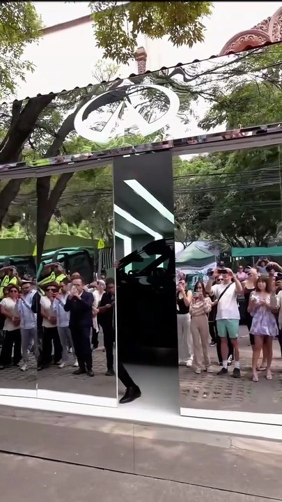 La nueva INFINITI QX60 llegó con un lanzamiento al aire libre, música en vivo y la ciudad como e