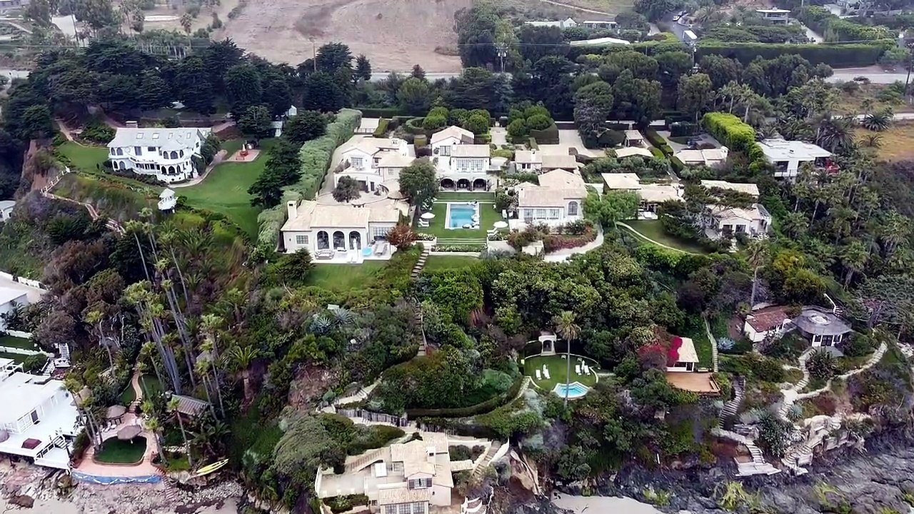 $70 Million Luxury Oasis: Billionaire Gabe Newell's Enigmatic Beachside Mansion