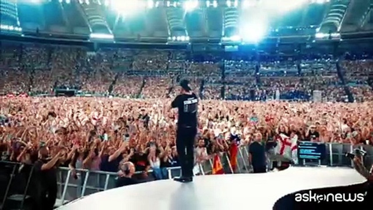 Eros Ramazzotti, lacrime e sold out: la notte magica all'Olimpico di Roma