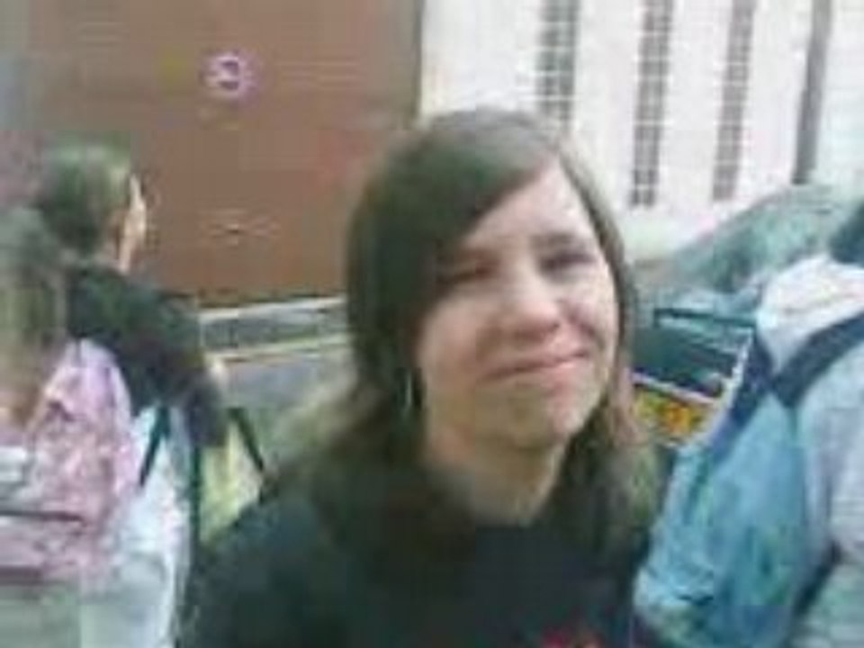 VID000