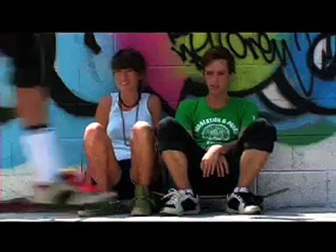 Tan Lines Bande-annonce (EN)