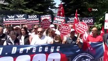 Memurlar sokağa indi: Bakanlık önünde balyozlu eylem!