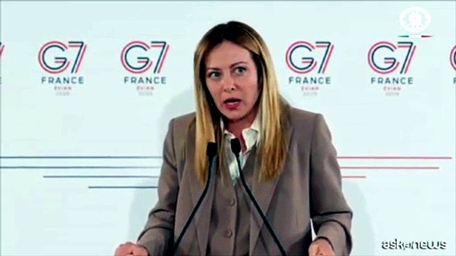 Meloni: divieto social minori non basta, serve coinvolgere piattaforme