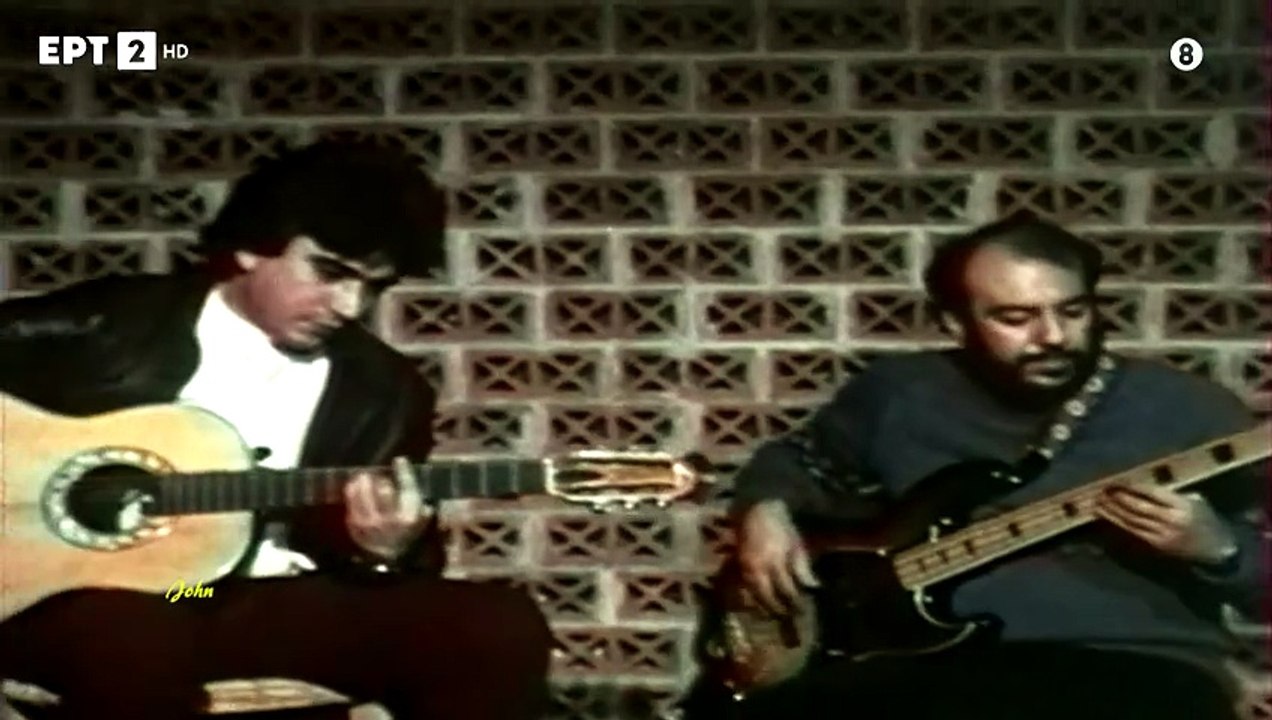 Οι κερασιές θ΄ αθίσουν - Ελένη Βιτάλη (Video)