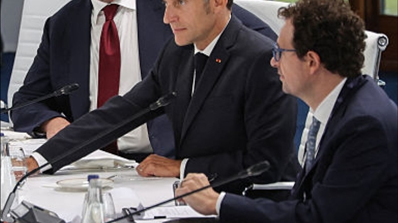 AI Bosses Meet G7 Leaders as US CurbsUnsettle Allies
