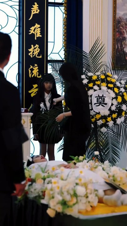 The Tycoon Grandma Reborn as a 5-Year-Old… and Shes Beating Up the Future Heir