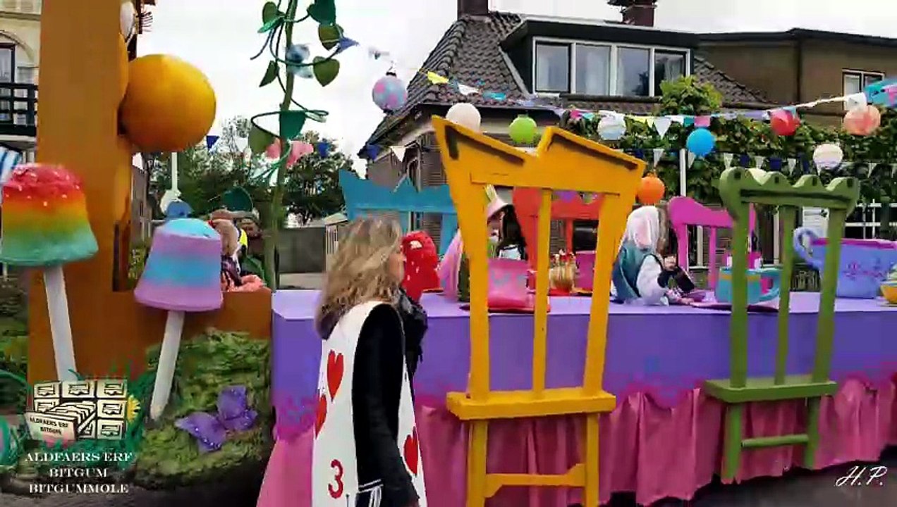 2019  sneon 25 maaie Optocht Bitgummole