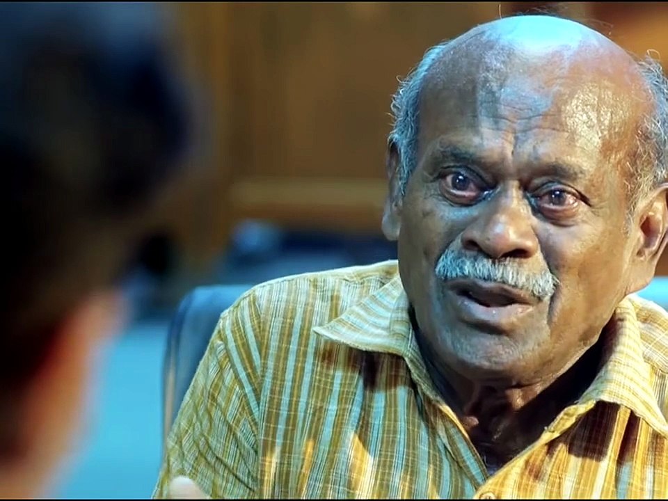 Vijay talapathi movie Police ki vardi pahen Lena