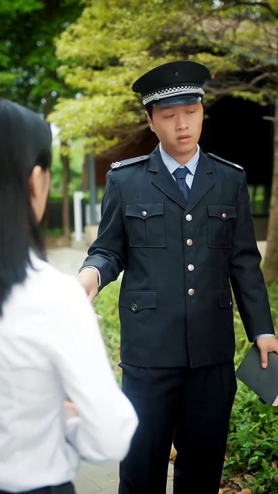 이혼 서류를 건넸더니, 전남편이 미쳐버렸다 - PART 1