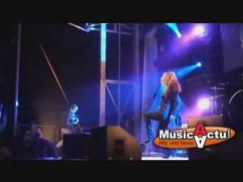 Julie Piétri - Eve lève-toi , un classique ?