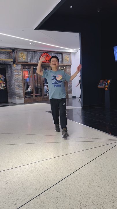 Nelson Wang enjoys a pleasant afternoon at Tangram Tower in Flushing, June 17, 2026 (Episode 1)