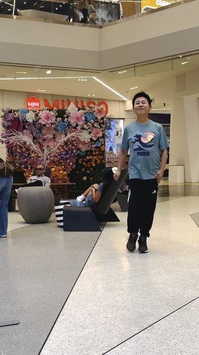 Nelson Wang enjoys a pleasant afternoon at Tangram Tower in Flushing, June 17, 2026 (Episode 2)