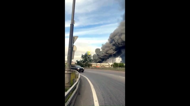 Ucraina colpisce la raffineria di Mosca, l'attacco con droni