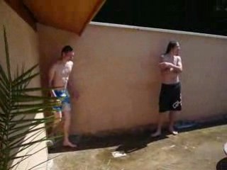 petit plat de cyril a la piscine