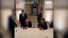 Trump, Versailles Sarayı’ndaki törende ABD-İran mutabakatını imzaladı
