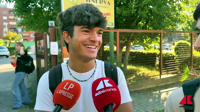 Maturità 2026, al via la prima prova. Gli studenti: “Scriveremo di attualità, speriamo esca AI”
