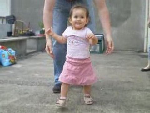 Je marche enfin toute seule !!!