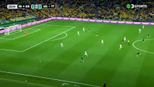 El duro accidente que sufrió una figura del Mundial 2026: chocó contra un camarógrafo y terminó lesionándolo