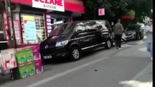 Avcılar’da tekmeli yumruklu sokak kavgası kamerada