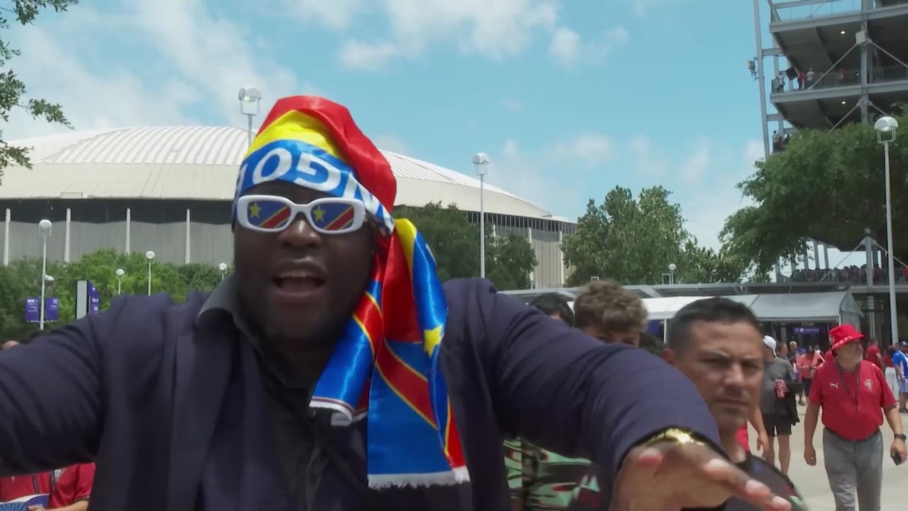 Un congoleño canta a Cristiano la canción de "¿Dónde está CR7?"