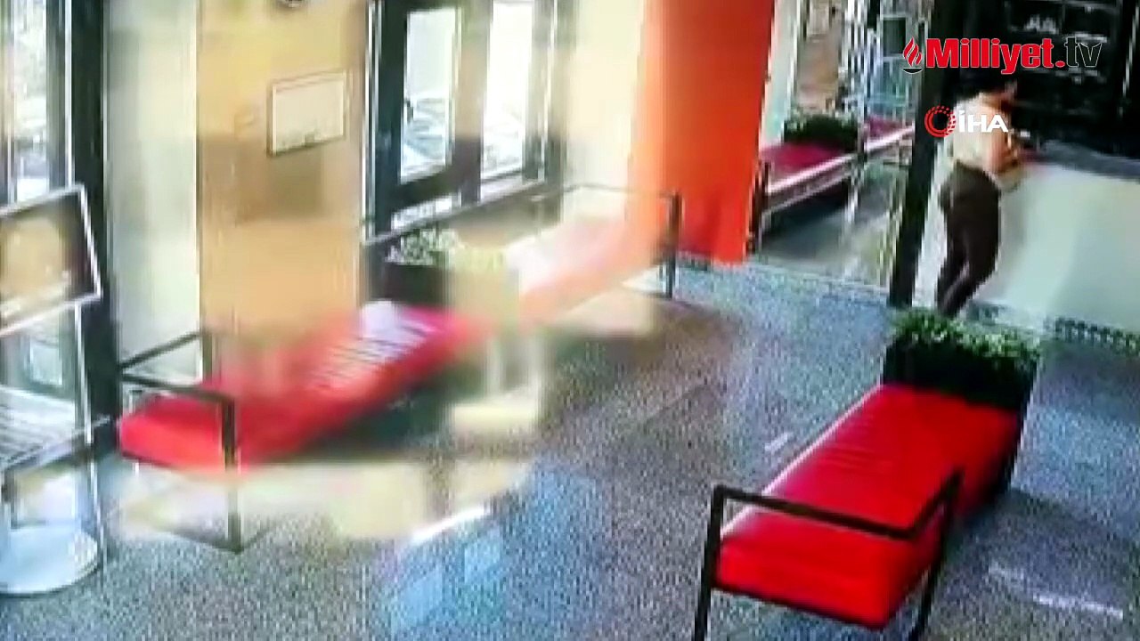 Çantasındaki şarj cihazı bir anda patladı! Alevler içinde kalan kadın neye uğradığını şaşırdı