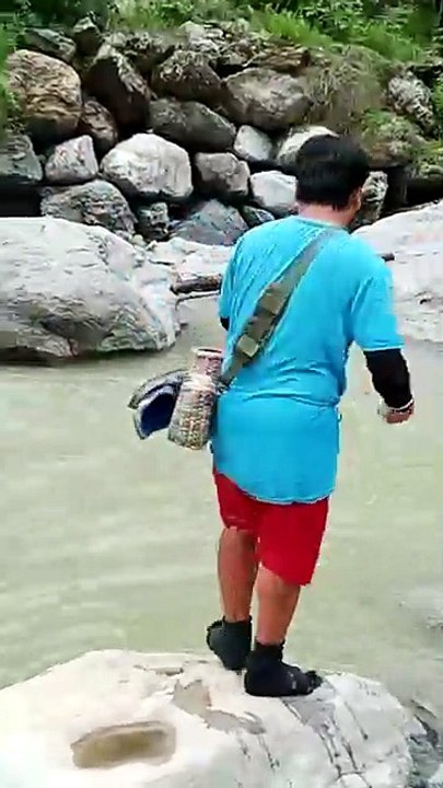 cast net fishing in Nepal |