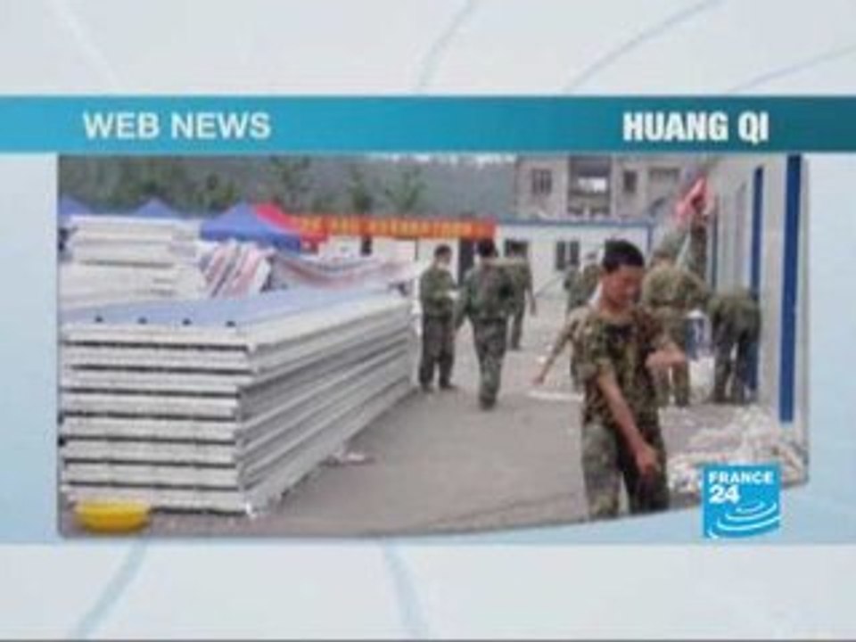 Web users broadcast Typhoon Fengshen