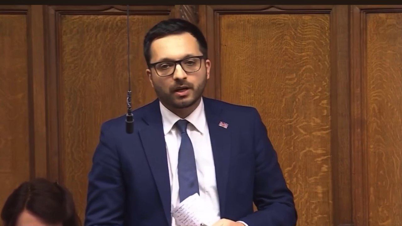 Solihull MP calls for mobile Post Office before Mell Square closure