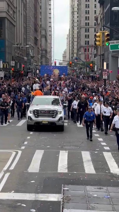 This is what riding on a Knicks parade float feels